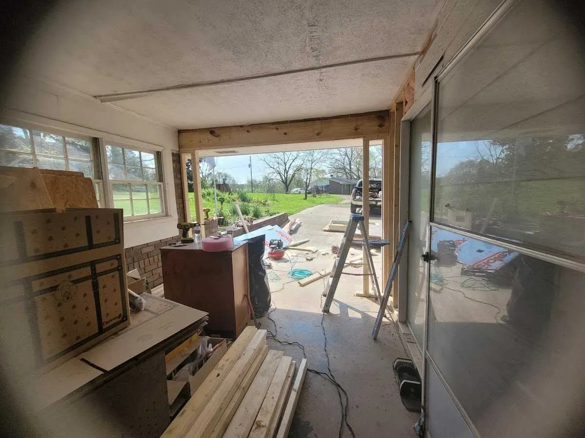 Air movers and dehumidifier for Water Mitigation Services in Newport